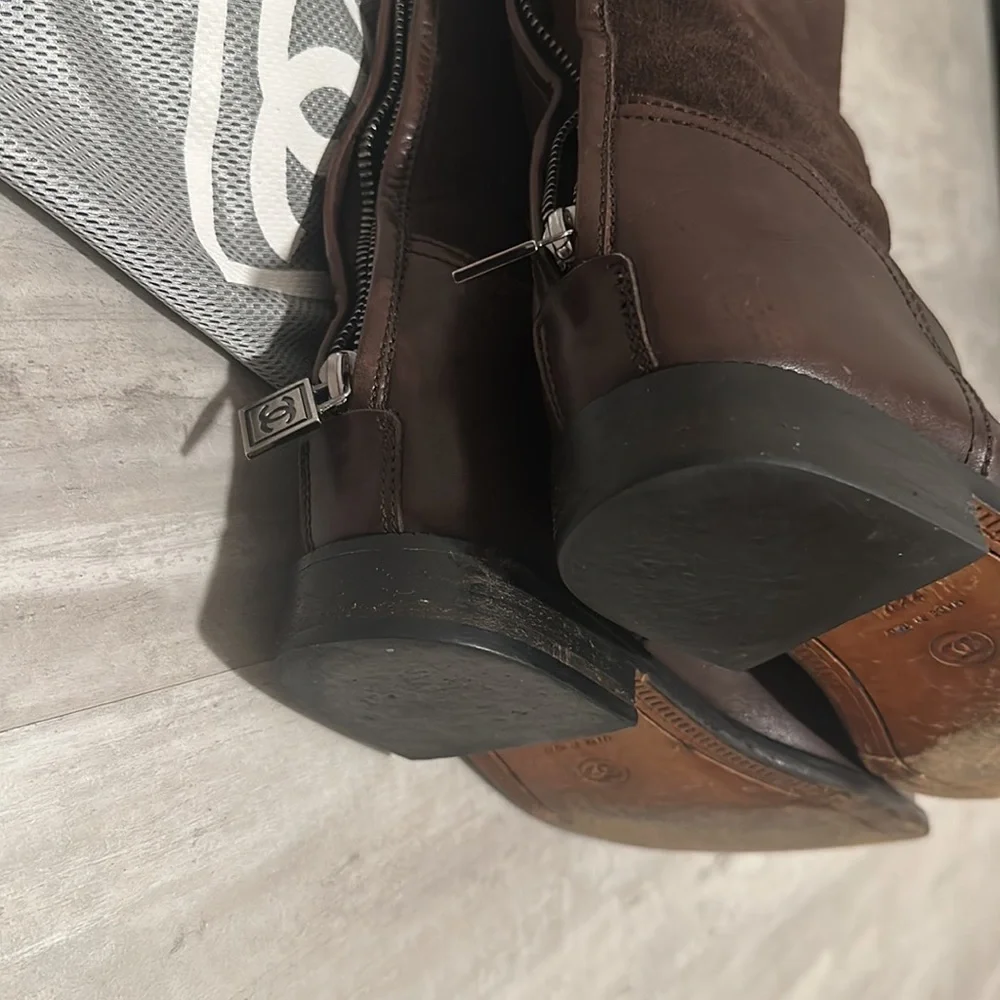 Vintage Chanel Riding boots. - Picture 15 of 17